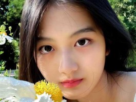 女大学生私拍泄密 酒店激战视频遭男友泄密 校园网都传疯了！