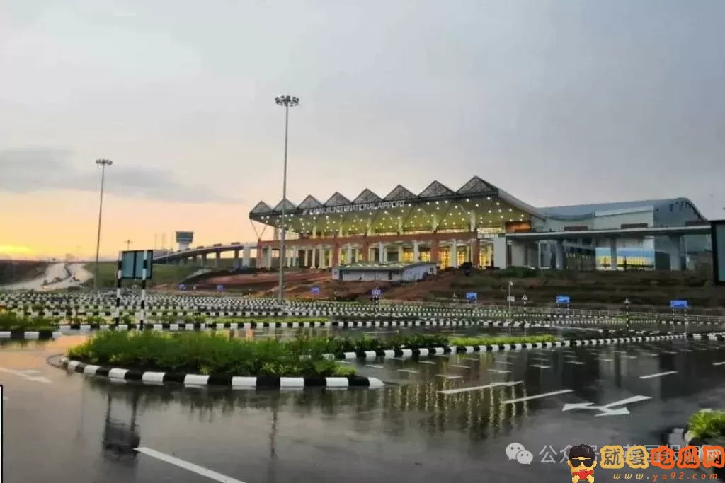 印度超美空姐直肠塞1公斤黄金,运一次赚几千美元?网友:菊中黄金屋!-吃瓜网