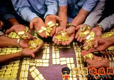 印度超美空姐直肠塞1公斤黄金,运一次赚几千美元?网友:菊中黄金屋!-吃瓜网