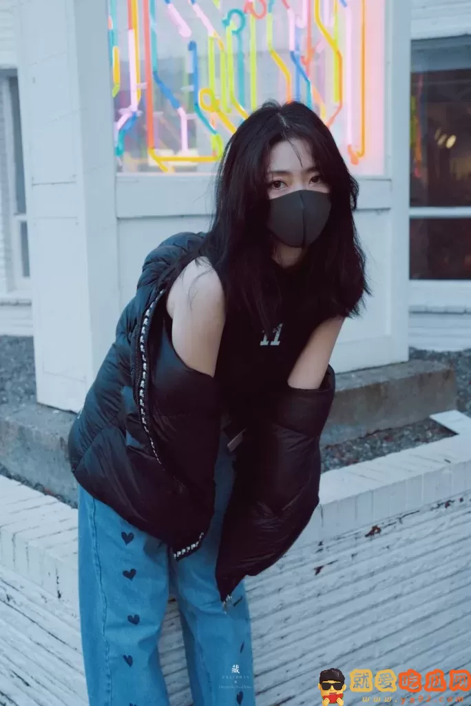 玩偶姐姐承认此前泄露证件照是本人-吃瓜网
