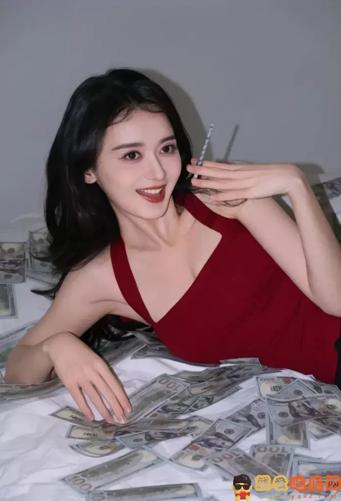 徐梓钧这颜值和身材,怪不得高亚麟把持不住!-吃瓜网