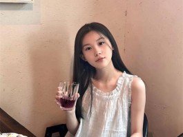 江苏宿迁沭阳中央广场壹号台球厅大瓜 男客点美女助教 500块包厢激战15分钟 监控全纪录